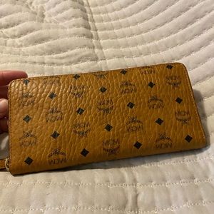 MCM wallet 100% authentic